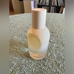 Minimally used Glossier Doux perfume!